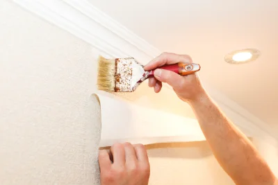 Pose de papier peint à Auzainvilliers — revêtements muraux et toiles de verre